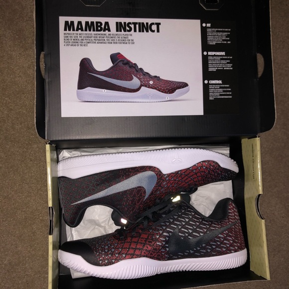 Kobe Mamba Instinct - Picture 1 of 8